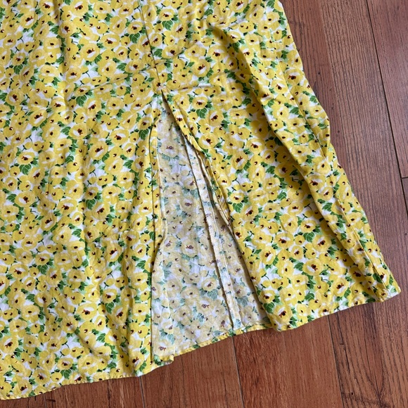 Yellow floral skirt - Picture 2 of 5